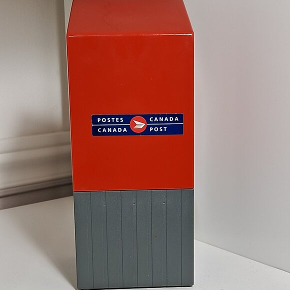 Canada Post Mail Box coin bank - Picture 5 of 8